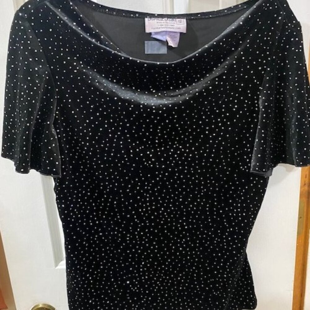 Formal Fashions Vintage Top